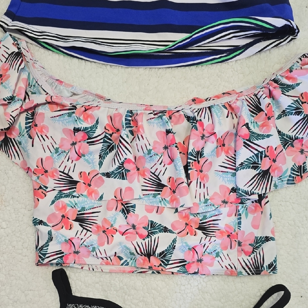 Bathing Suit Top Bundle - Picture 3 of 4